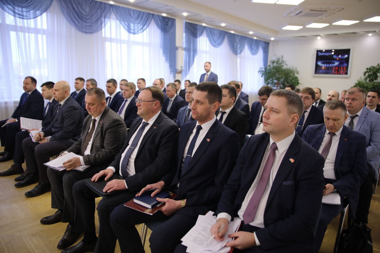 Заседание технического Совета предприятия.