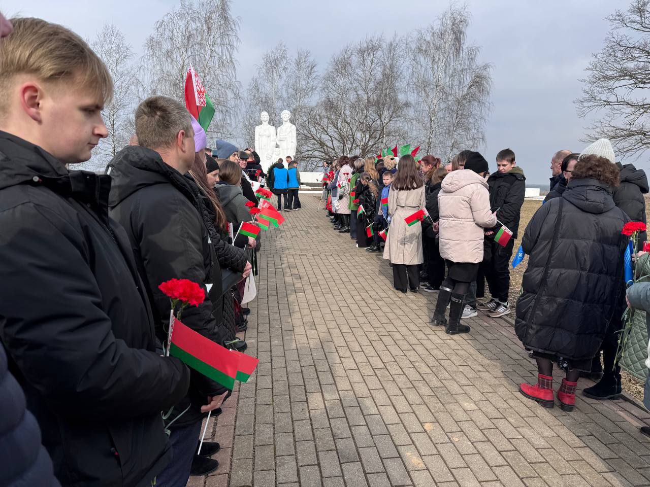  Коллектив ПУ "Чашникигаз" принял участие в митинге-реквиеме "Давайте, люди, никогда об этом не забудем",