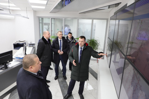 в рамках посещения Оршанского региона помощник Президента Республики Беларусь – инспектор по Витебской области Анатолий Константинович Линевич провел прямую телефонную линию и прием граждан по личным вопросам в Оршанском райисполкоме, а также посетил ПУ «Оршагаз».